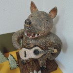 おぬきなつさん陶器人形　ギターを弾くクマ