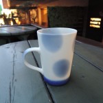 島崎小乙里さんのブルーなマグカップ