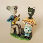 ポルトガル陶人形　コアラとかえるの二重奏　Joao Ferreira作品