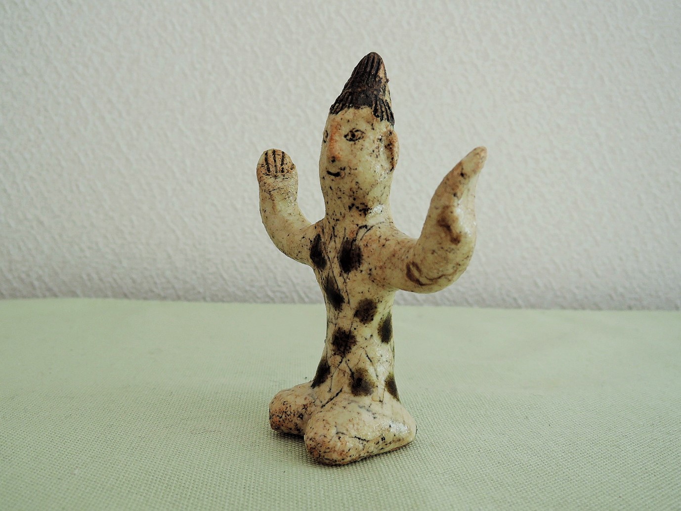 濱比嘉詩子さんの陶彫人形