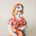 ポルトガル陶人形　ミーニョの女性　Conceicao Sapateiro作品